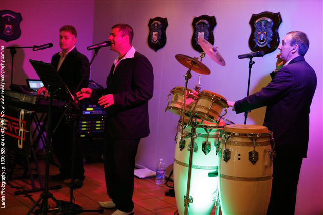 Live wedding band and reception celebration at Hunter Farm in the Hunter Valley